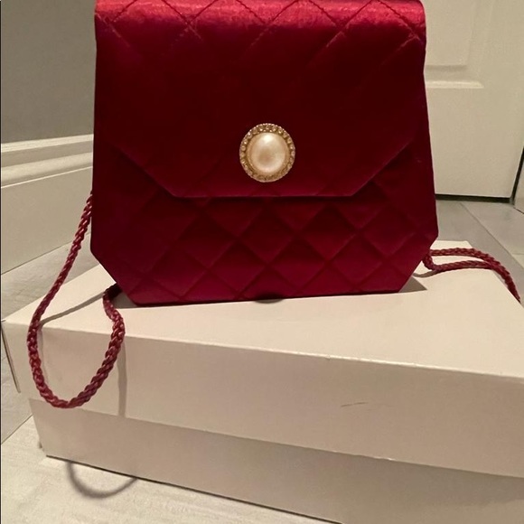 Super cute design, Clutch/Shoulder Purse - Picture 6 of 10